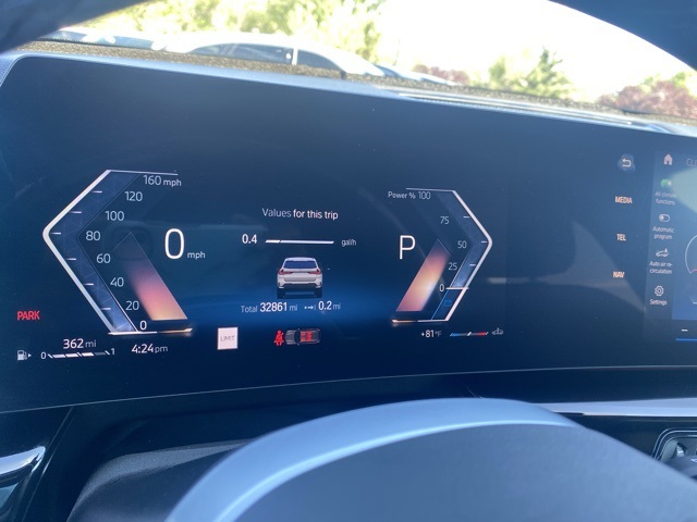 Vehicle image 20 of 33
