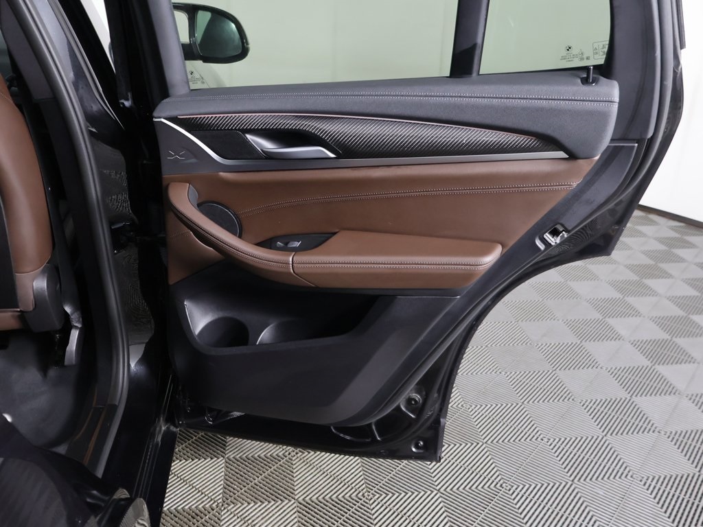 2023 BMW X3 M40i Image 18 of 60