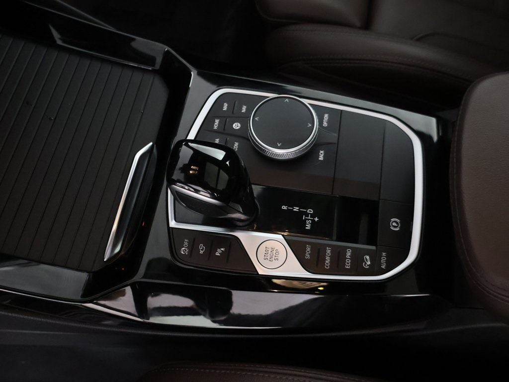 2023 BMW X3 M40i Image 33 of 60