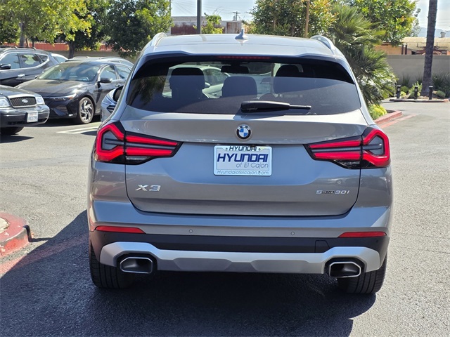 Vehicle image 5 of 46