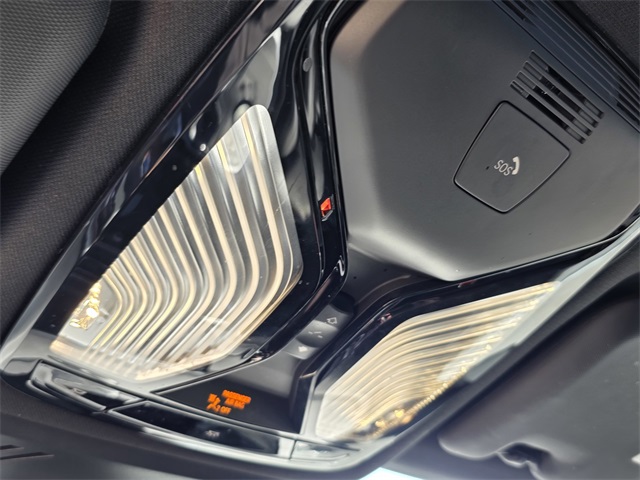 Vehicle image 42 of 46