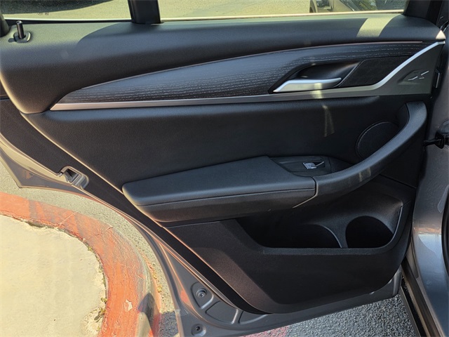 Vehicle image 24 of 46