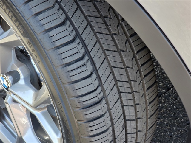 Vehicle image 16 of 46