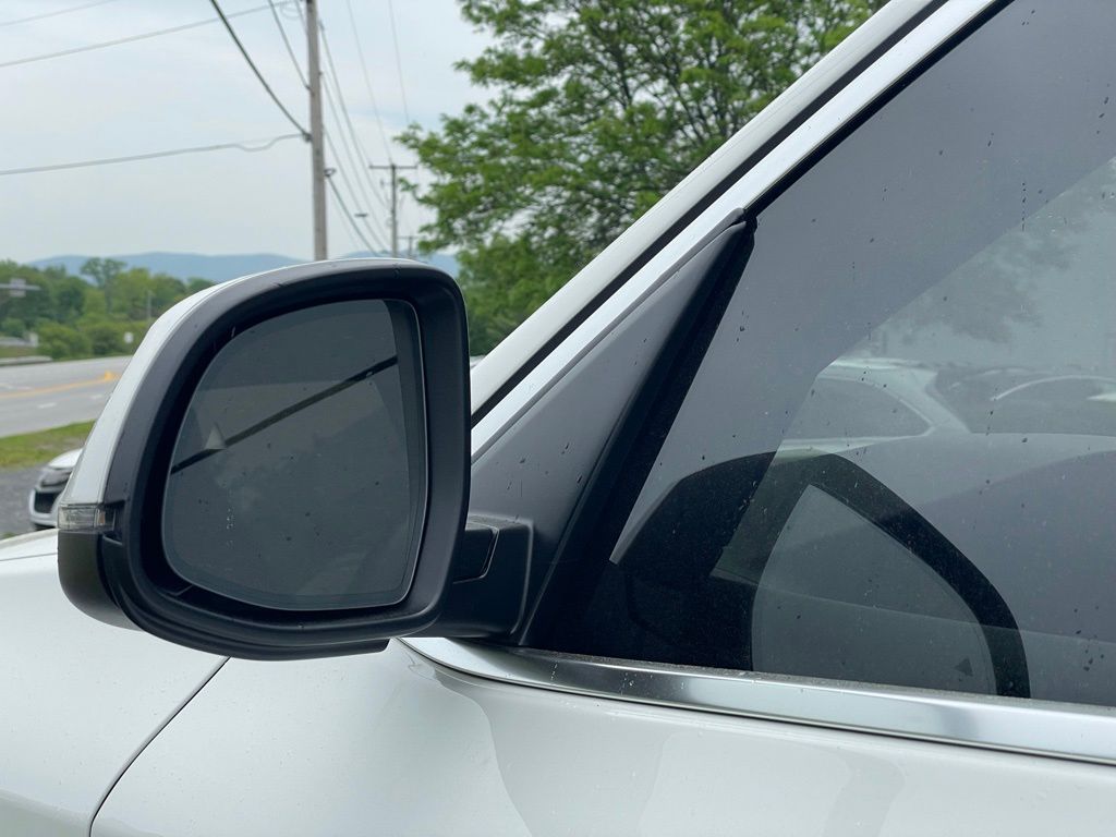 Vehicle image 29 of 30