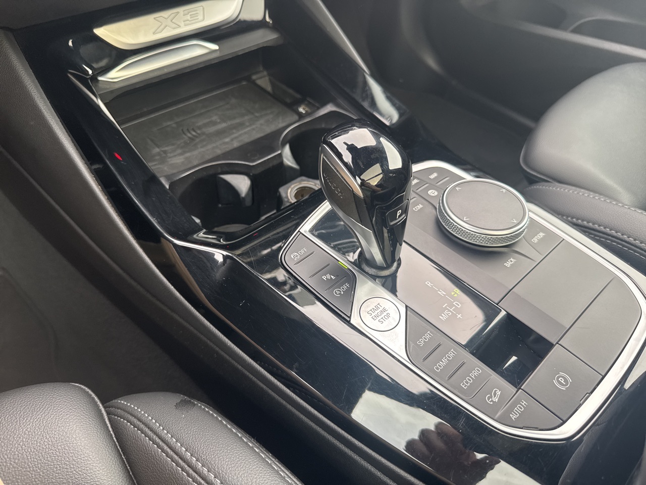 Vehicle image 12 of 18