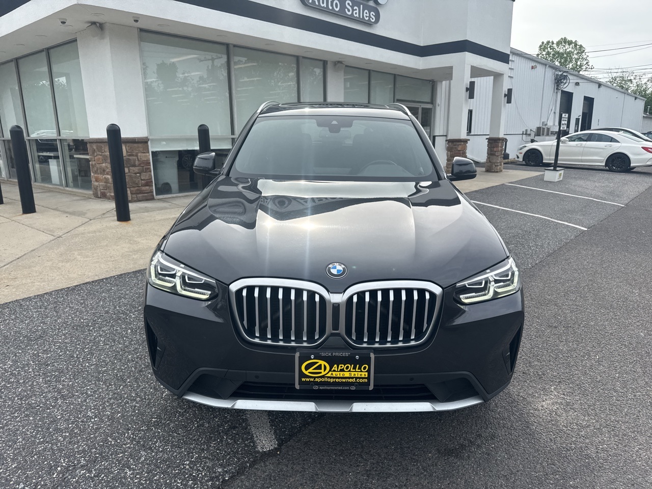 Vehicle image 2 of 18