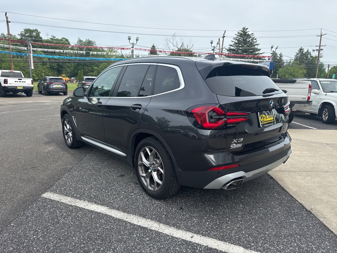 Vehicle image 5 of 18