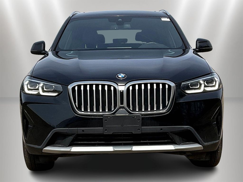 2023 BMW X3 xDrive30i Image 3 of 35
