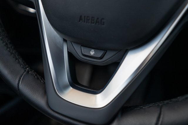 Vehicle image 23 of 36