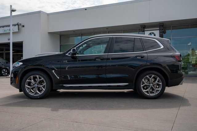 Vehicle image 7 of 36
