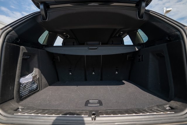 Vehicle image 9 of 36