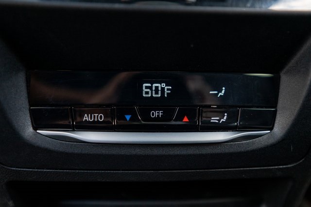 Vehicle image 25 of 36