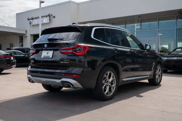 Vehicle image 4 of 36