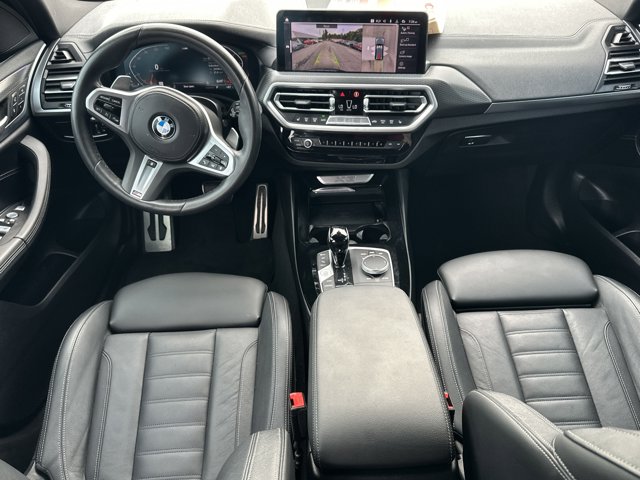 Vehicle image 24 of 40