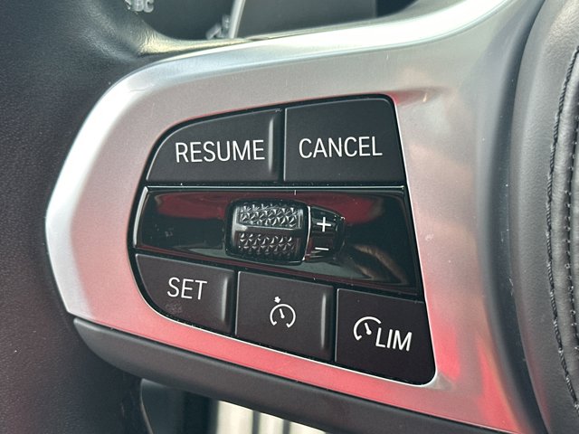 Vehicle image 26 of 40