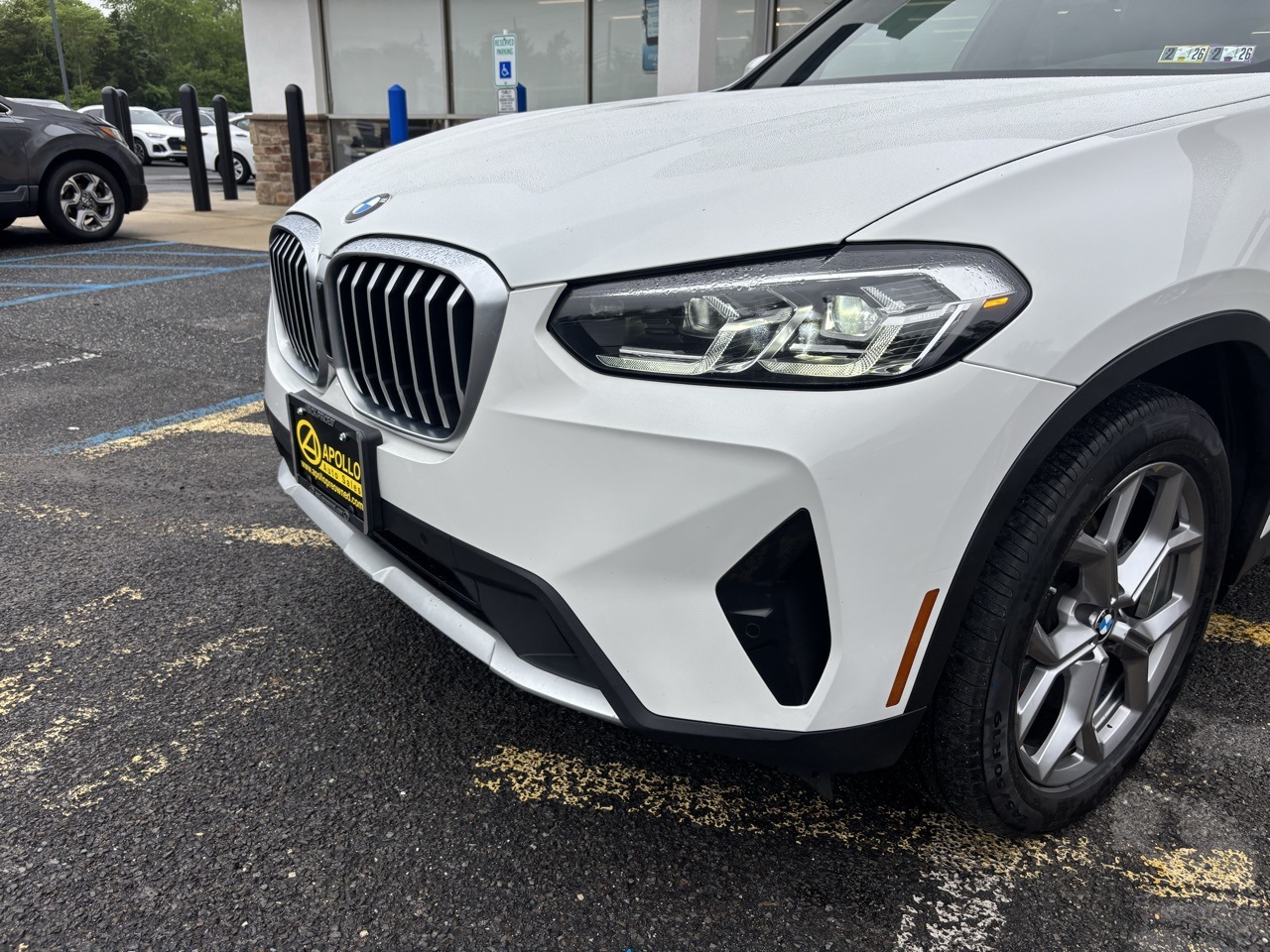 Vehicle image 2 of 20
