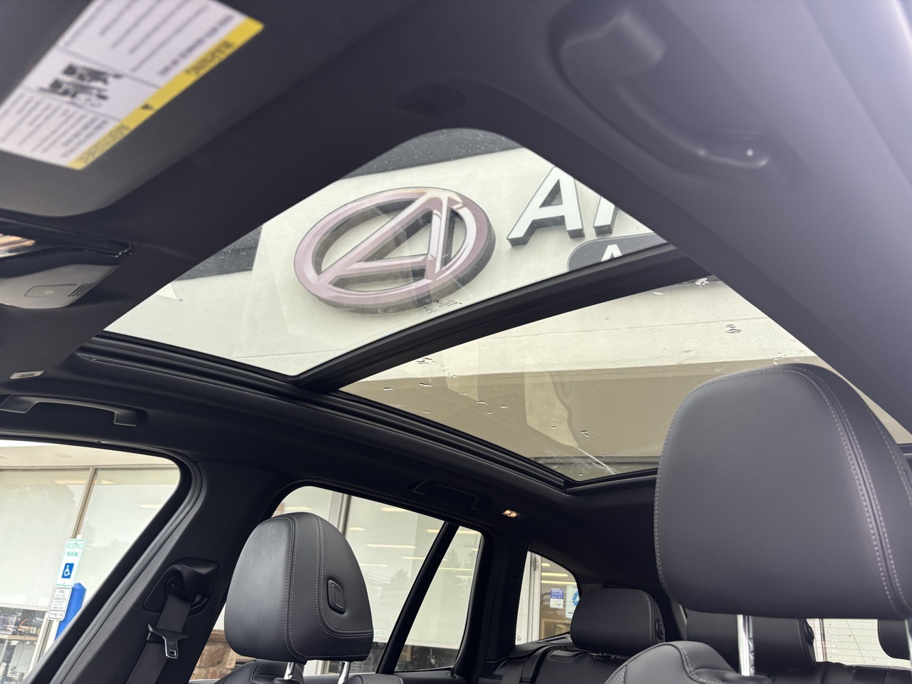 Vehicle image 16 of 20