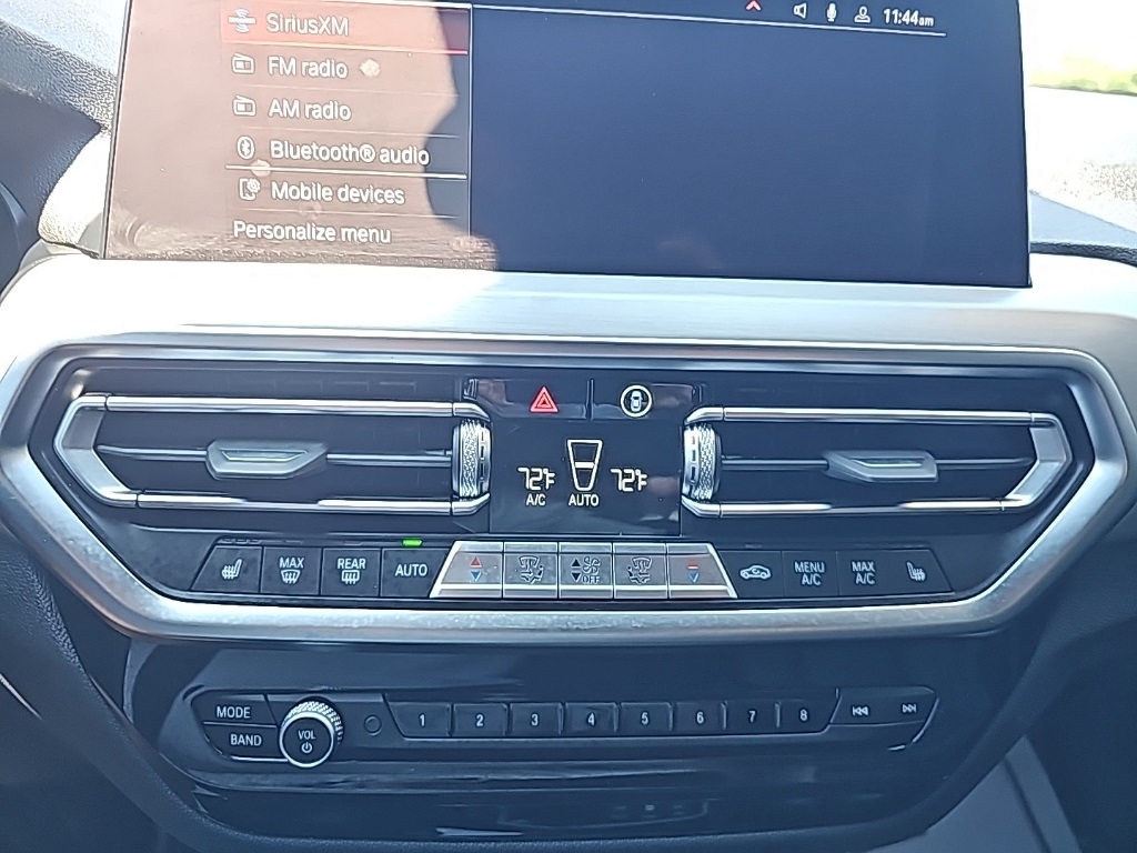Vehicle image 17 of 31