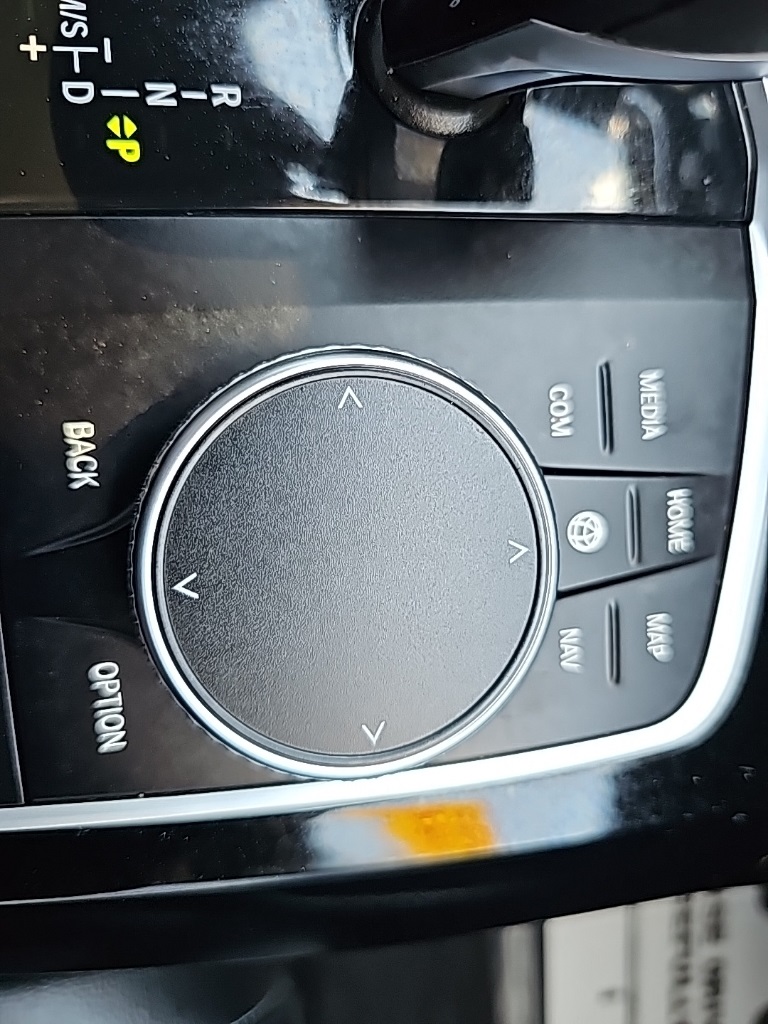 Vehicle image 20 of 31