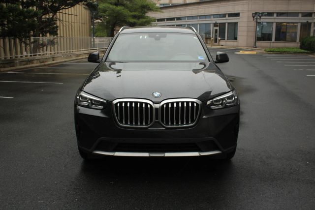 2023 BMW X3 xDrive30i Image 2 of 35