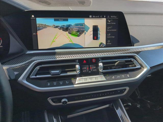 Vehicle image 22 of 26