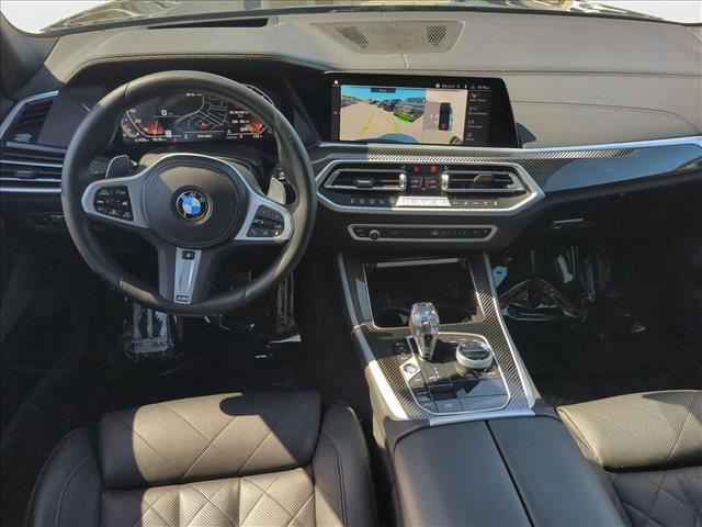 Vehicle image 17 of 26