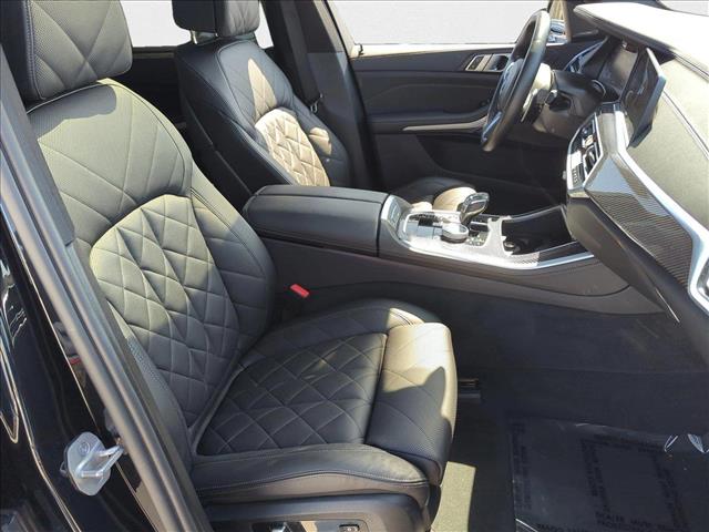 Vehicle image 13 of 26