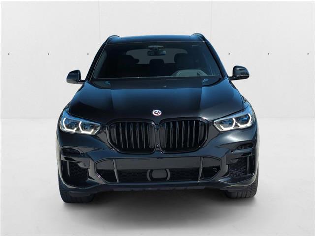 Vehicle image 2 of 26