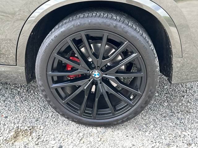 Vehicle image 22 of 35