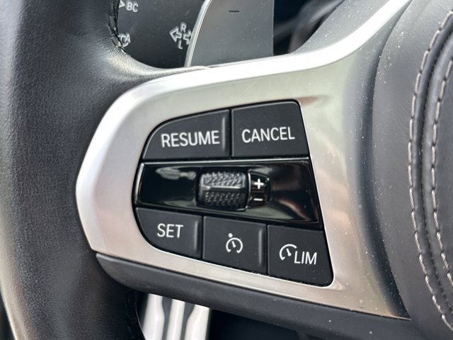 Vehicle image 28 of 35