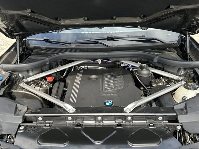 Vehicle image 12 of 35