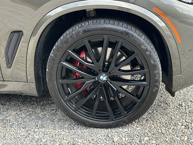 Vehicle image 13 of 35