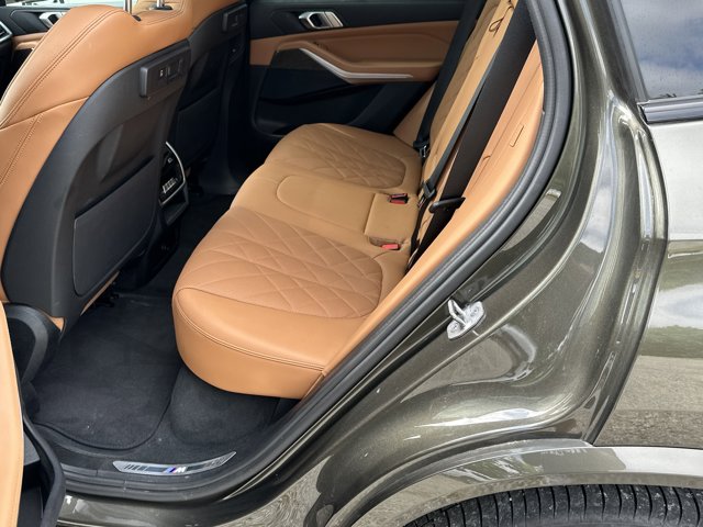 Vehicle image 23 of 35