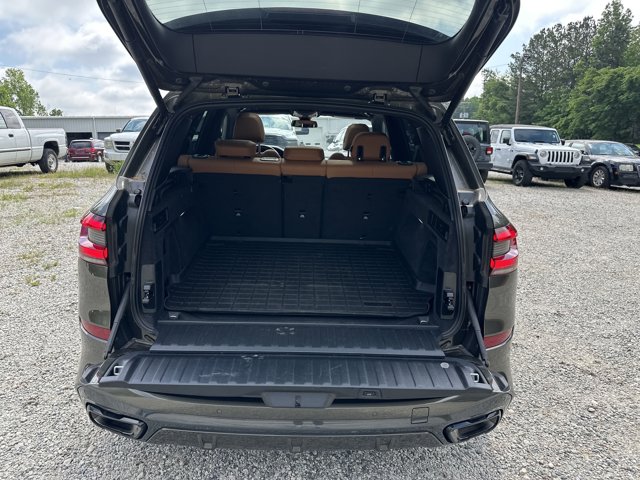 Vehicle image 19 of 35