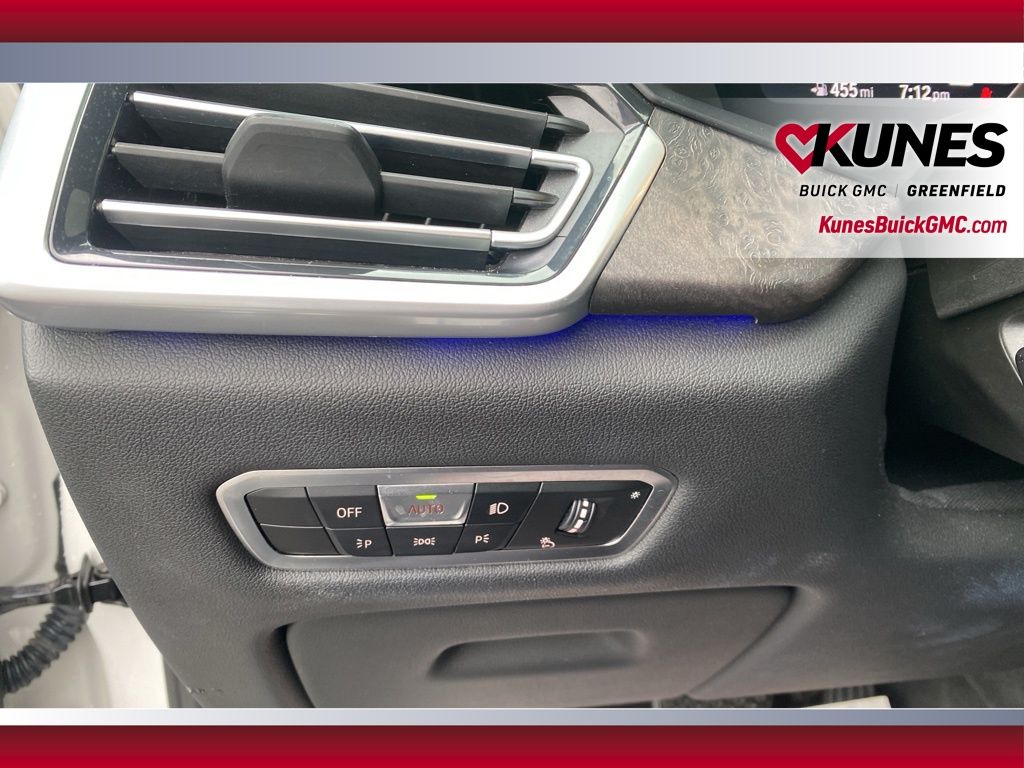 Vehicle image 24 of 48