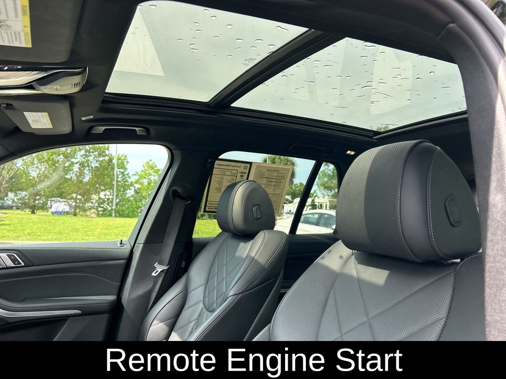Vehicle image 15 of 60