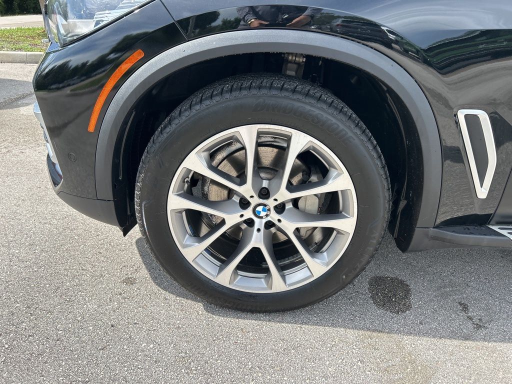 Vehicle image 49 of 60