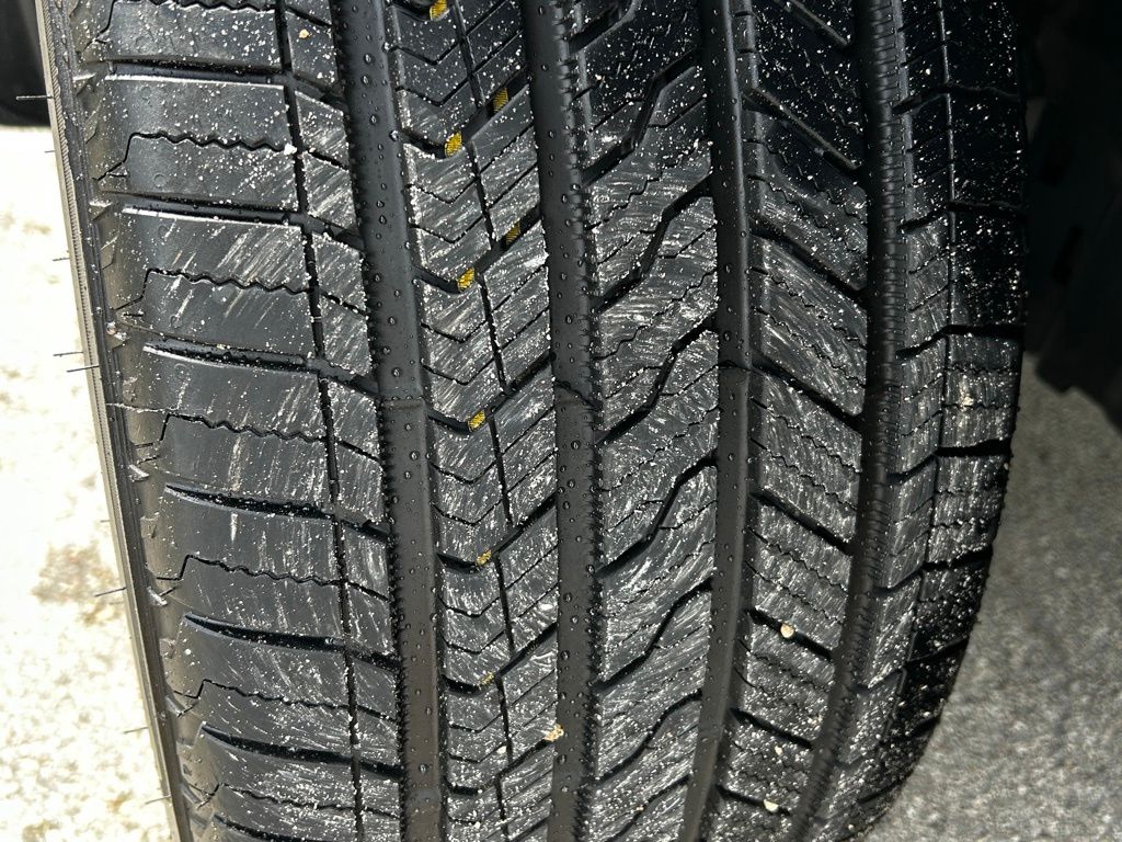Vehicle image 50 of 60