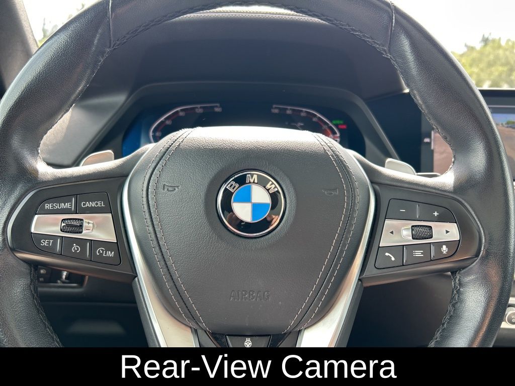 Vehicle image 17 of 60