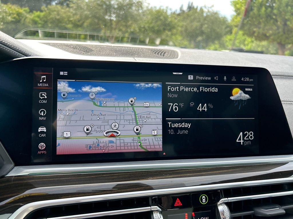 Vehicle image 26 of 60