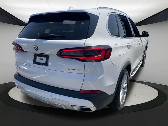 Vehicle image 4 of 37