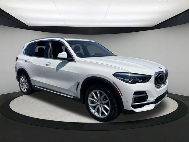 Vehicle image 2 of 37