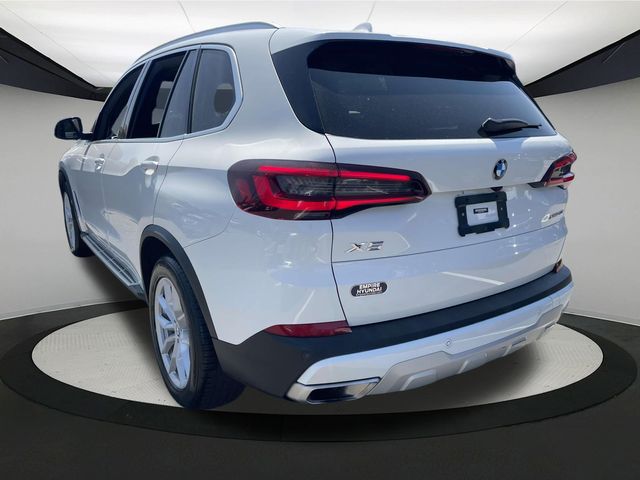 Vehicle image 5 of 37