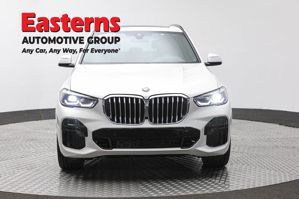 2023 BMW X5 xDrive40i Image 2 of 64