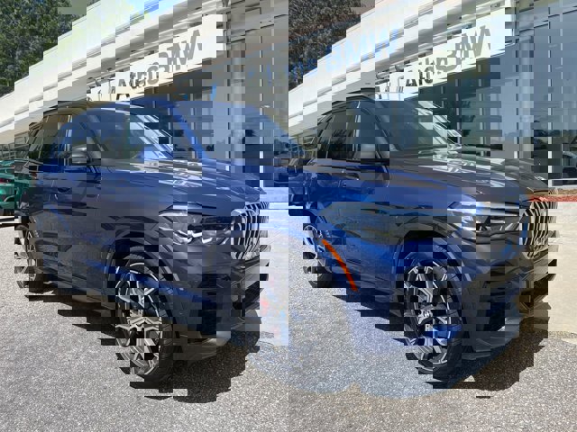 Vehicle image 4 of 40