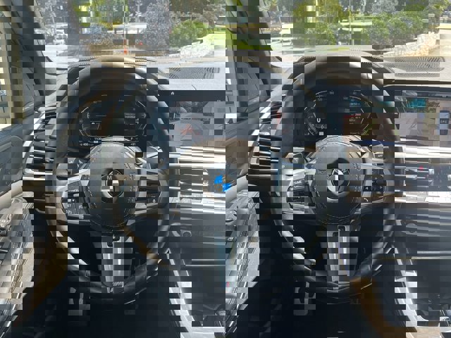 Vehicle image 20 of 40