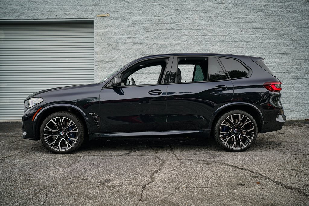 Vehicle image 9 of 41