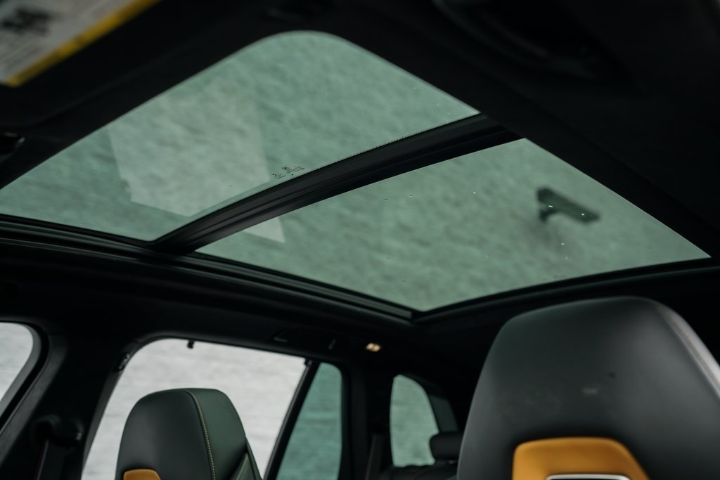 Vehicle image 36 of 41