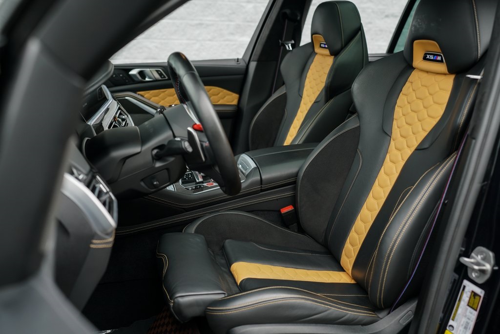 Vehicle image 22 of 41