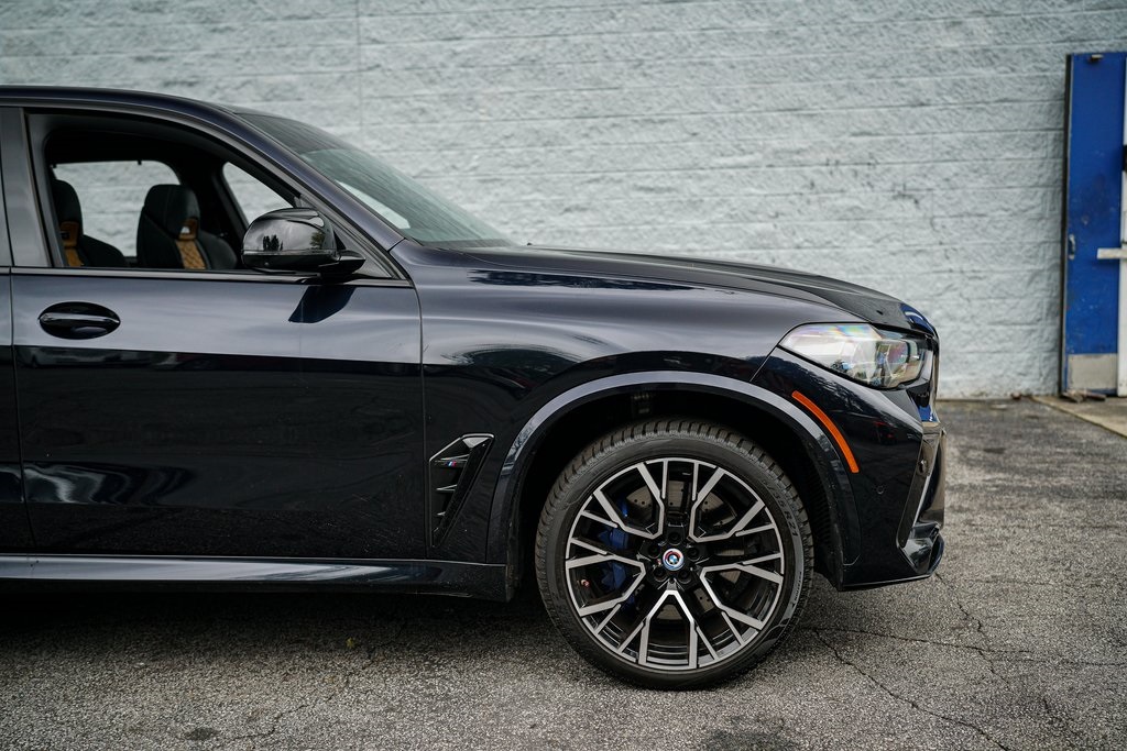 Vehicle image 16 of 41